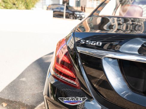 Used 2018 Mercedes-Benz S 560 4MATIC Sedan w/ Premium Package image 49