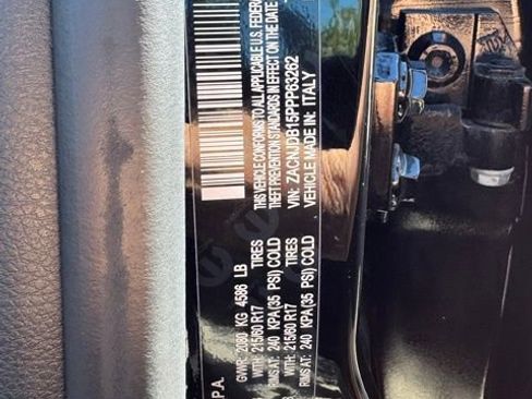 Used 2023 Jeep Renegade Latitude image 33