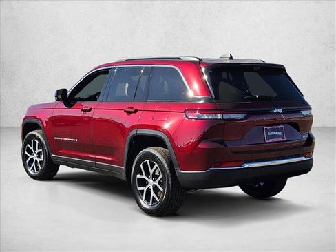 New 2025 Jeep Grand Cherokee Limited image 9