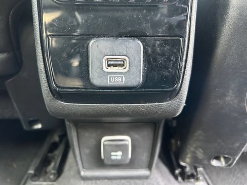 Used 2024 Jeep Compass Latitude AWD/4WD image 22