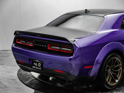 Used 2023 Dodge Challenger SRT Hellcat RWD image 21