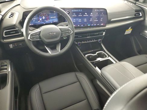 New 2026 Chevrolet Traverse LT w/ Midnight/Sport Edition FWD image 16