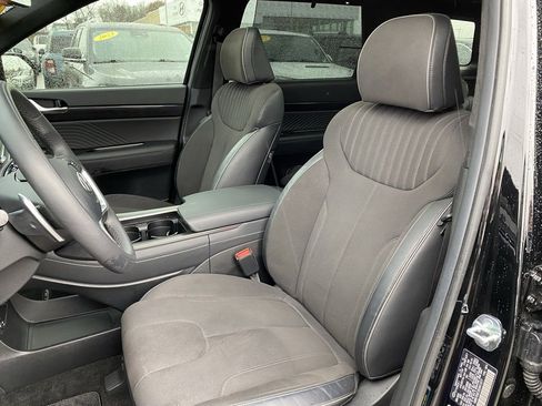 Used 2025 Hyundai Palisade Calligraphy image 22