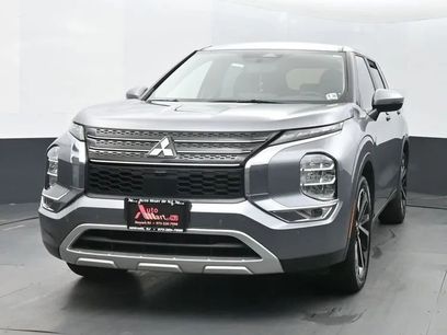 Used 2023 Mitsubishi Outlander SE