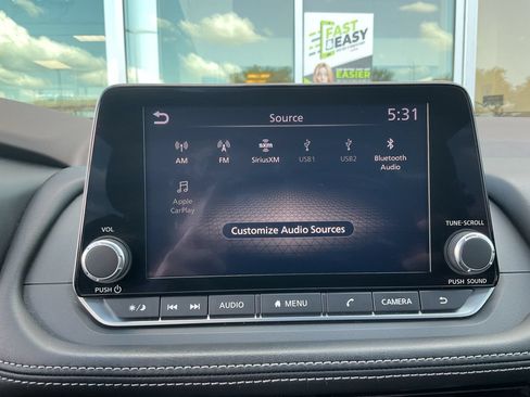 Used 2023 Nissan Rogue SL FWD image 31