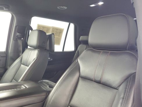 Used 2021 Chevrolet Tahoe RST w/ Luxury Package RWD image 22