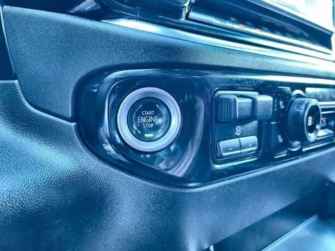 Used 2023 Chevrolet Silverado 1500 RST image 17