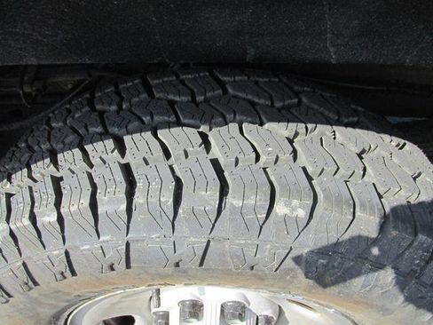 Used 2022 Chevrolet Express 2500 w/ Safety Package image 8