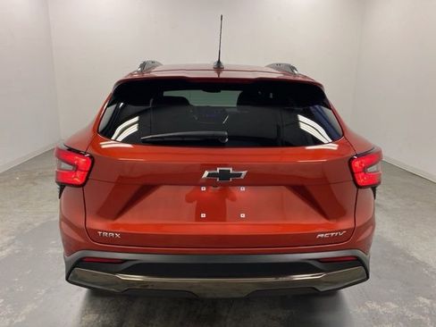 Certified 2024 Chevrolet Trax ACTIV w/ Sunroof Package image 5