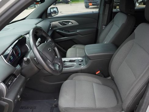 Certified 2022 Chevrolet Traverse LT w/ Midnight/Sport Edition AWD/4WD image 15