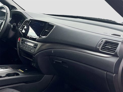 Used 2024 Honda Passport EX-L image 30