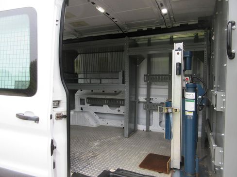 Used 2018 Ford Transit 350 148 Medium Roof RWD image 22