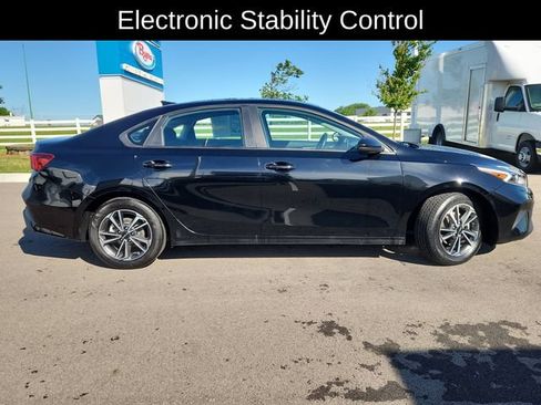 Used 2024 Kia Forte LXS FWD image 13