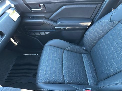 New 2025 Toyota Tacoma TRD Sport image 12