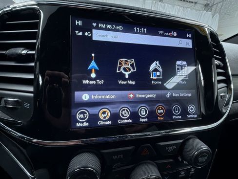 Used 2022 Jeep Grand Cherokee Limited w/ Tech Group image 15