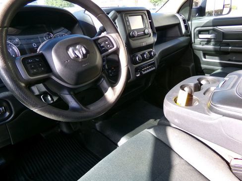 Used 2019 RAM 5500 Tradesman image 15