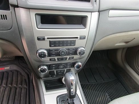 Used 2012 Ford Fusion S FWD image 15