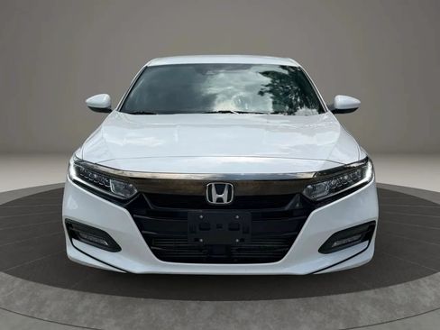 Used 2020 Honda Accord Sport image 2