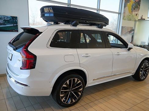 New 2026 Volvo XC90 B5 Plus image 5