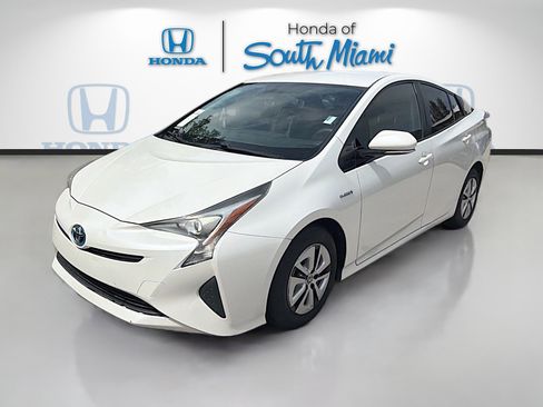 Used 2016 Toyota Prius Two image 3