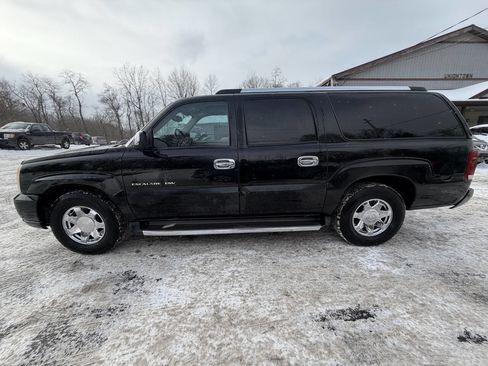 Used 2004 Cadillac Escalade ESV Platinum image 4