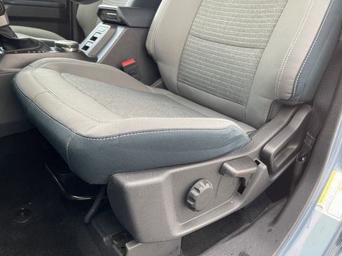 Used 2023 Ford Bronco Outer Banks image 9