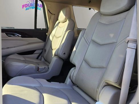 Used 2015 Cadillac Escalade Premium image 15