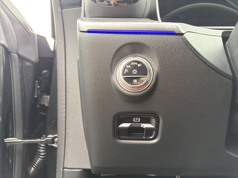 New 2026 Mercedes-Benz CLE 300 4MATIC Coupe image 17