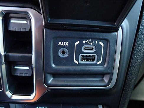 New 2025 Jeep Gladiator Rubicon w/ Safety Group image 19