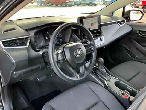 Used 2023 Toyota Corolla LE image 17