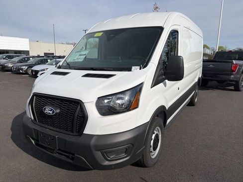 New 2026 Ford Transit 250 148 Medium Roof w/ Load Area Protection Package RWD image 10