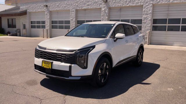 Used 2026 Kia Sportage LX AWD/4WD image 5