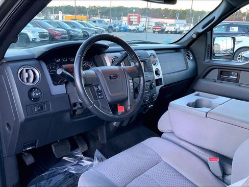 Used 2013 Ford F150 XLT w/ XLT Chrome Pkg image 16