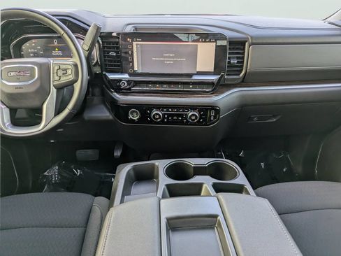 Used 2024 GMC Sierra 1500 Elevation AWD/4WD image 14