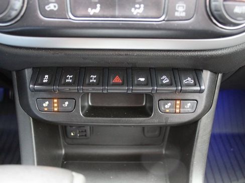 Used 2020 Chevrolet Colorado ZR2 w/ ZR2 Midnight Special Edition image 27