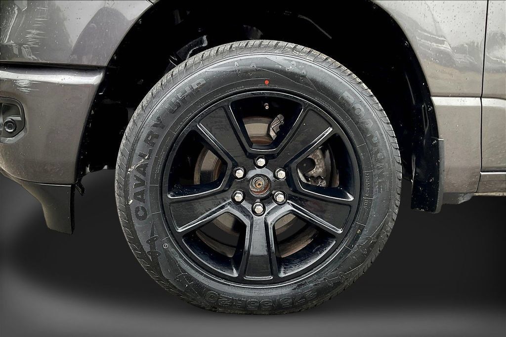 Used 2024 RAM 1500 Big Horn AWD/4WD image 34