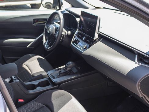 Certified 2026 Toyota Corolla Cross AWD Hybrid w/ Moonroof Package image 18