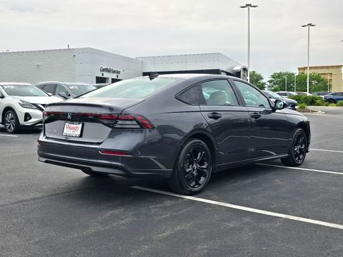 Used 2025 Honda Accord SE image 8