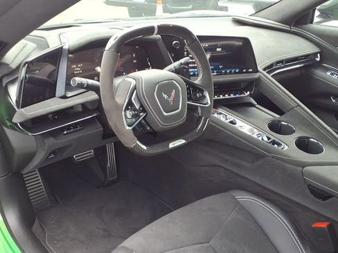 Used 2026 Chevrolet Corvette Z06 RWD image 9