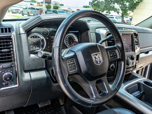 Used 2018 RAM 2500 Lone Star w/ Sport Appearance Group AWD/4WD image 15