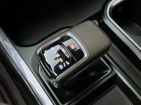 Used 2023 Chevrolet Silverado 1500 LTZ image 34