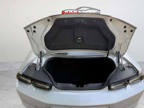 Used 2019 Chevrolet Camaro LT RWD image 16