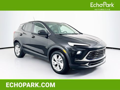 Used 2025 Buick Encore GX Preferred AWD/4WD image 1