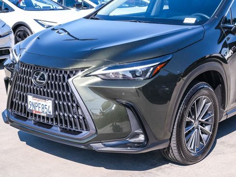 Used 2025 Lexus NX 250 FWD image 11