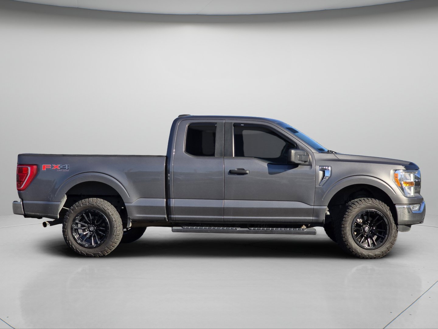 Used 2021 Ford F150 XLT w/ Trailer Tow Package AWD/4WD image 31