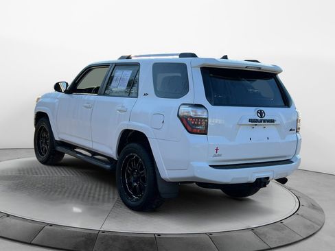 Used 2020 Toyota 4Runner SR5 image 5