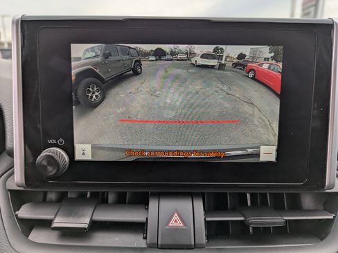 Used 2025 Toyota RAV4 LE image 23