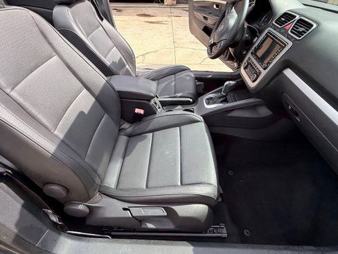 Used 2012 Volkswagen Eos Komfort FWD image 43