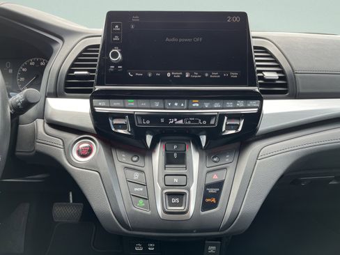 Used 2025 Honda Odyssey Sport-L image 27