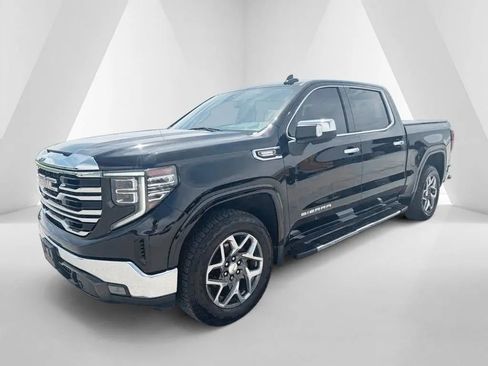 Used 2022 GMC Sierra 1500 SLT w/ X31 Off-Road Package AWD/4WD image 3